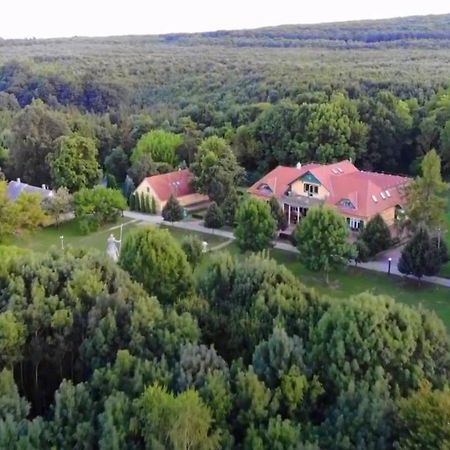 Bed and Breakfast Nagy-Magyarorszag Park Isztimér Exteriér fotografie