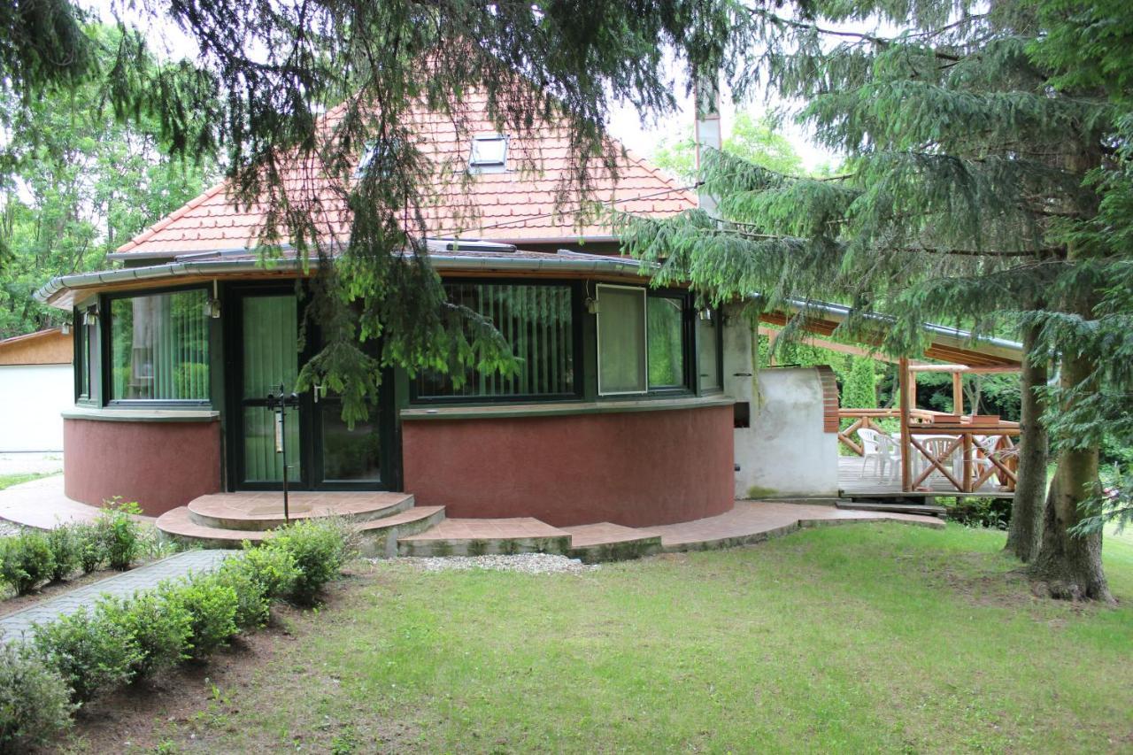 Bed and Breakfast Nagy-Magyarorszag Park Isztimér Exteriér fotografie