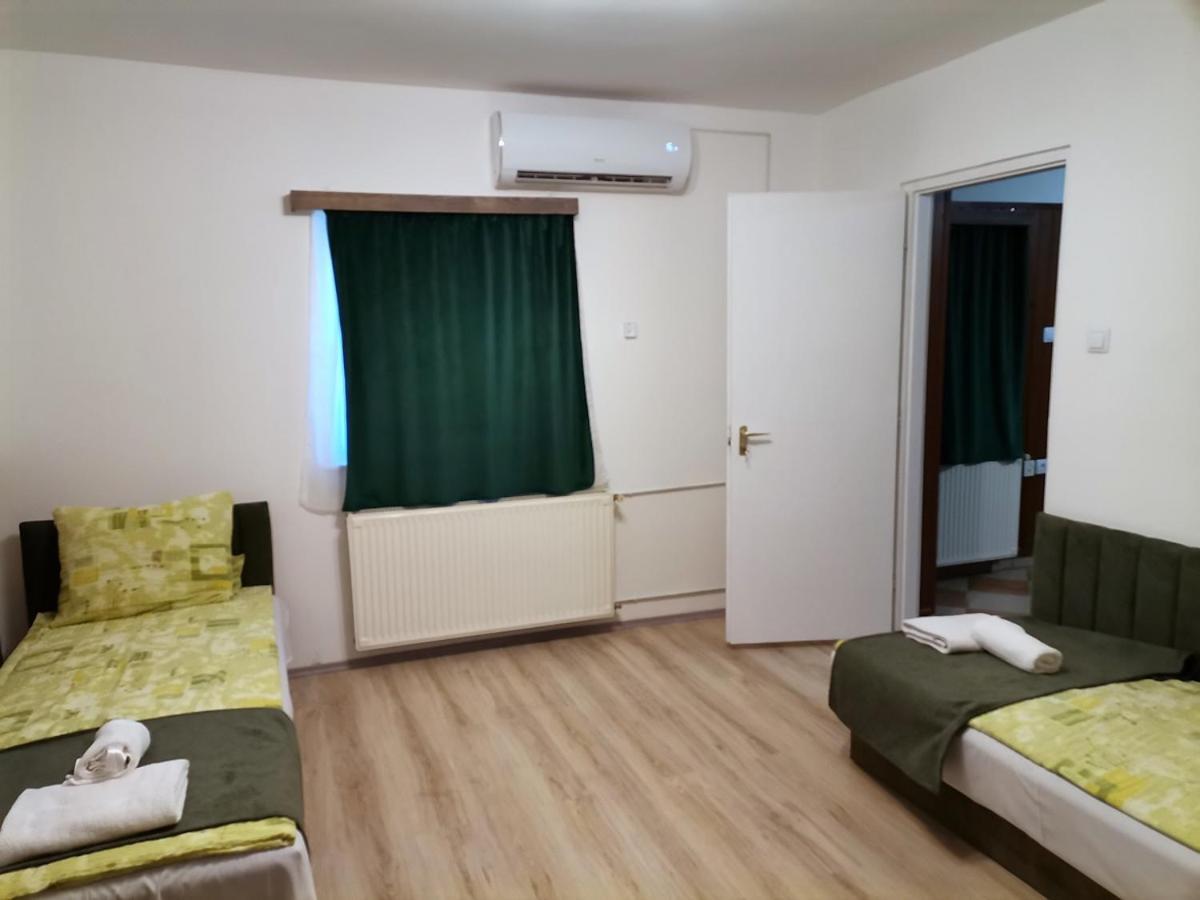 Bed and Breakfast Nagy-Magyarorszag Park Isztimér Exteriér fotografie